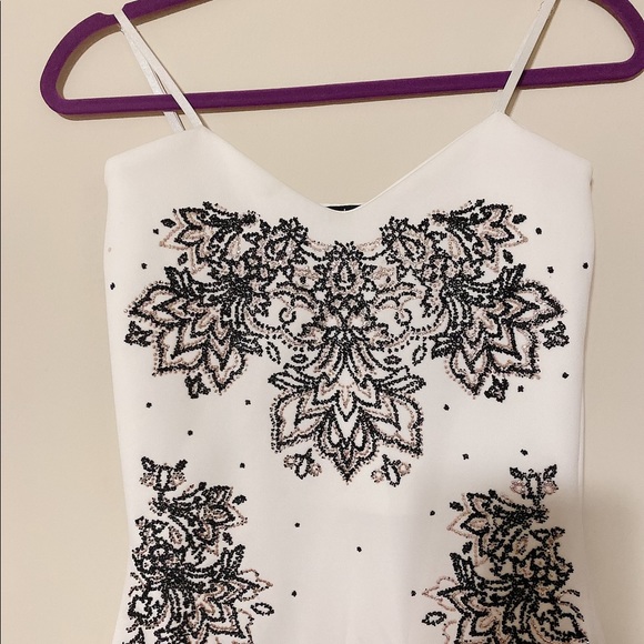 White beaded and sequins dress - Picture 3 of 6